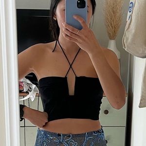 Abercrombie black strappy halter top